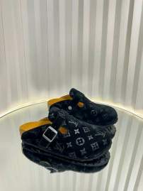 Picture of Louis Vuitton Slippers _SKULVsz35-46mnq11091073